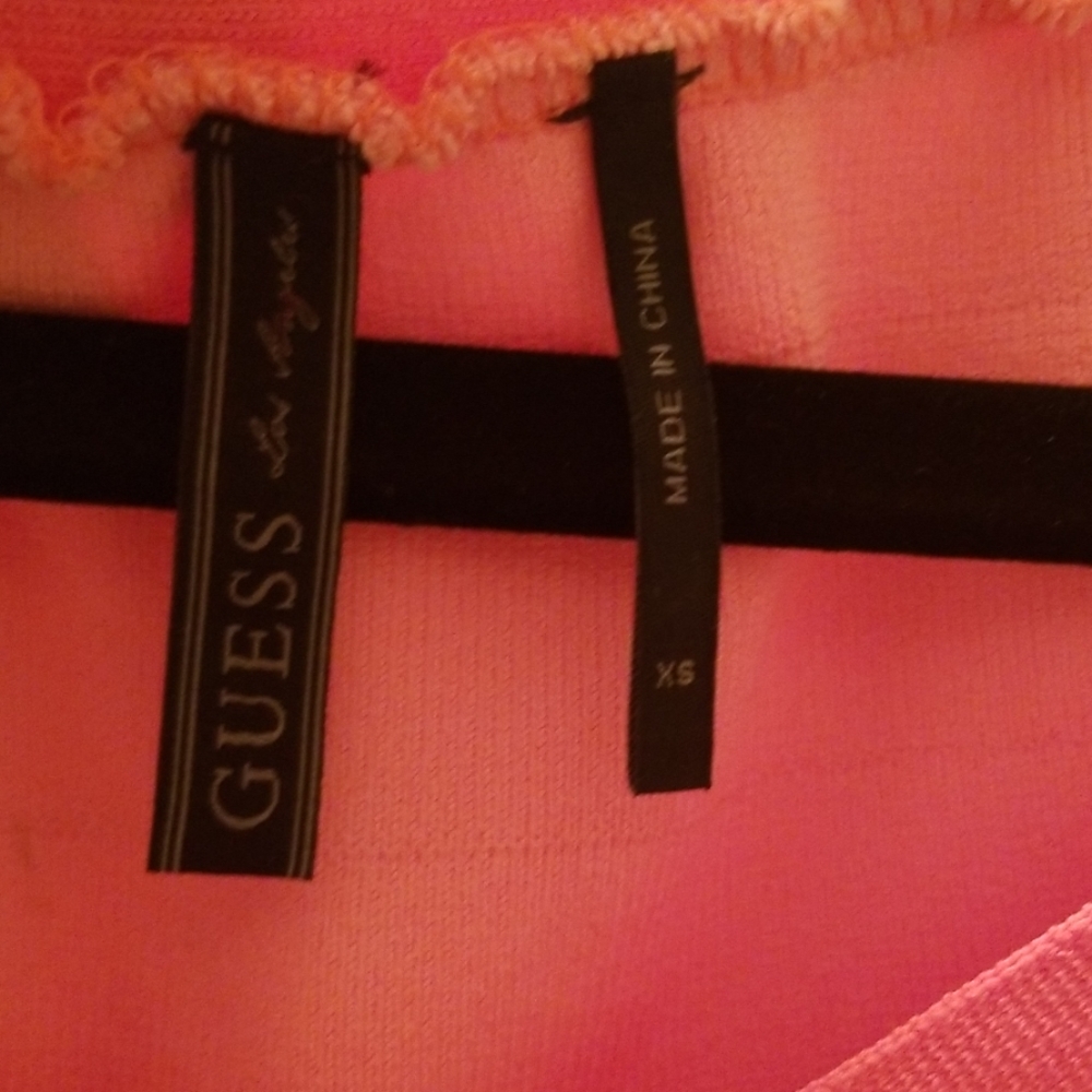 Guess - Picture 4 of 6